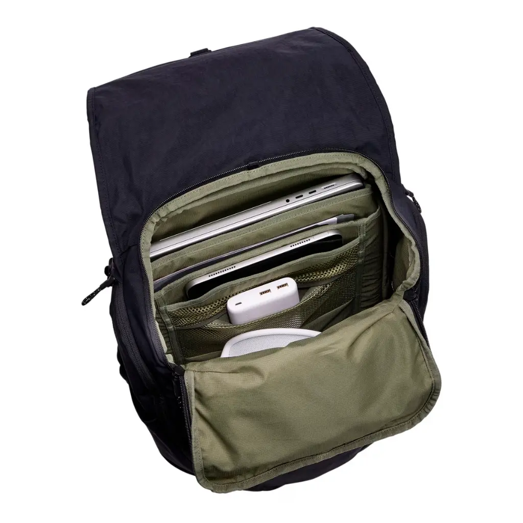 MOCHILA PARAMOUNT 27 LITROS_0002_Capa 8.webp